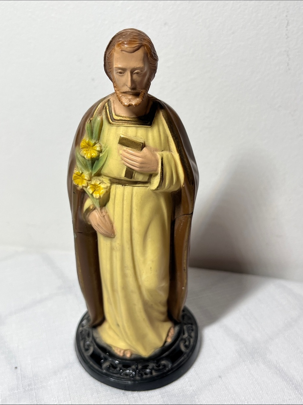 Hartland vintage Religious St Joseph Figurine with Yellow Robe & Brown Cloak